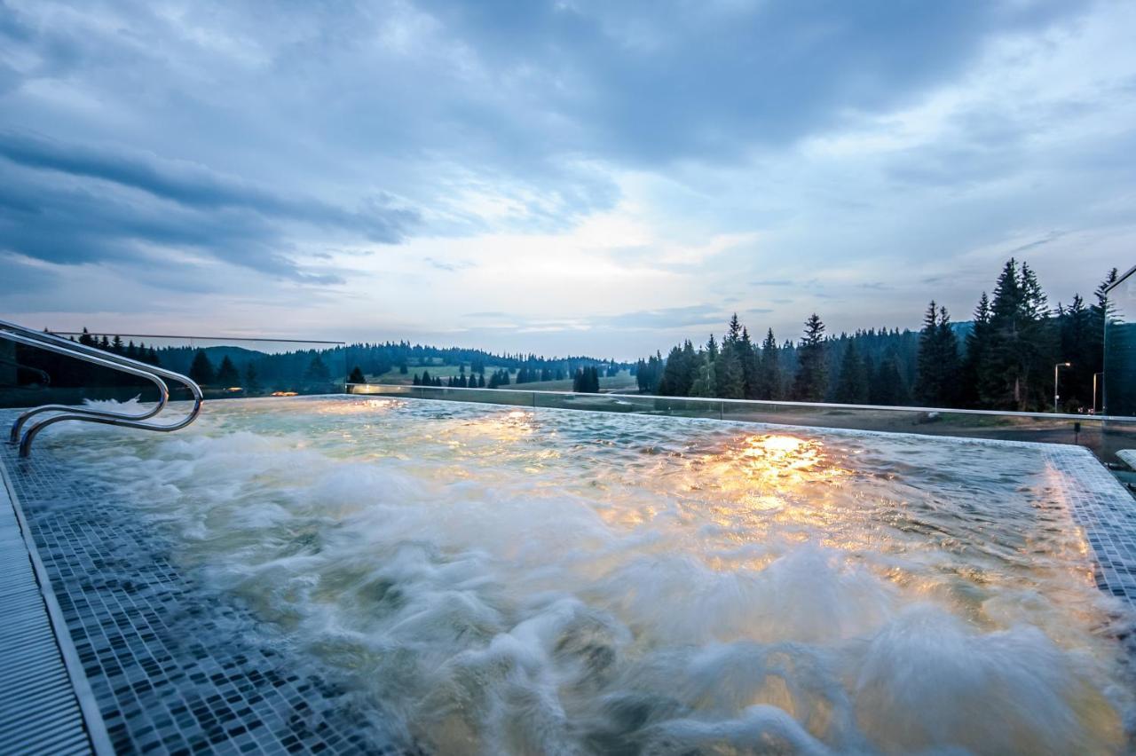 Silver Mountain Resort & Spa Poiana Brasov Exteriör bild